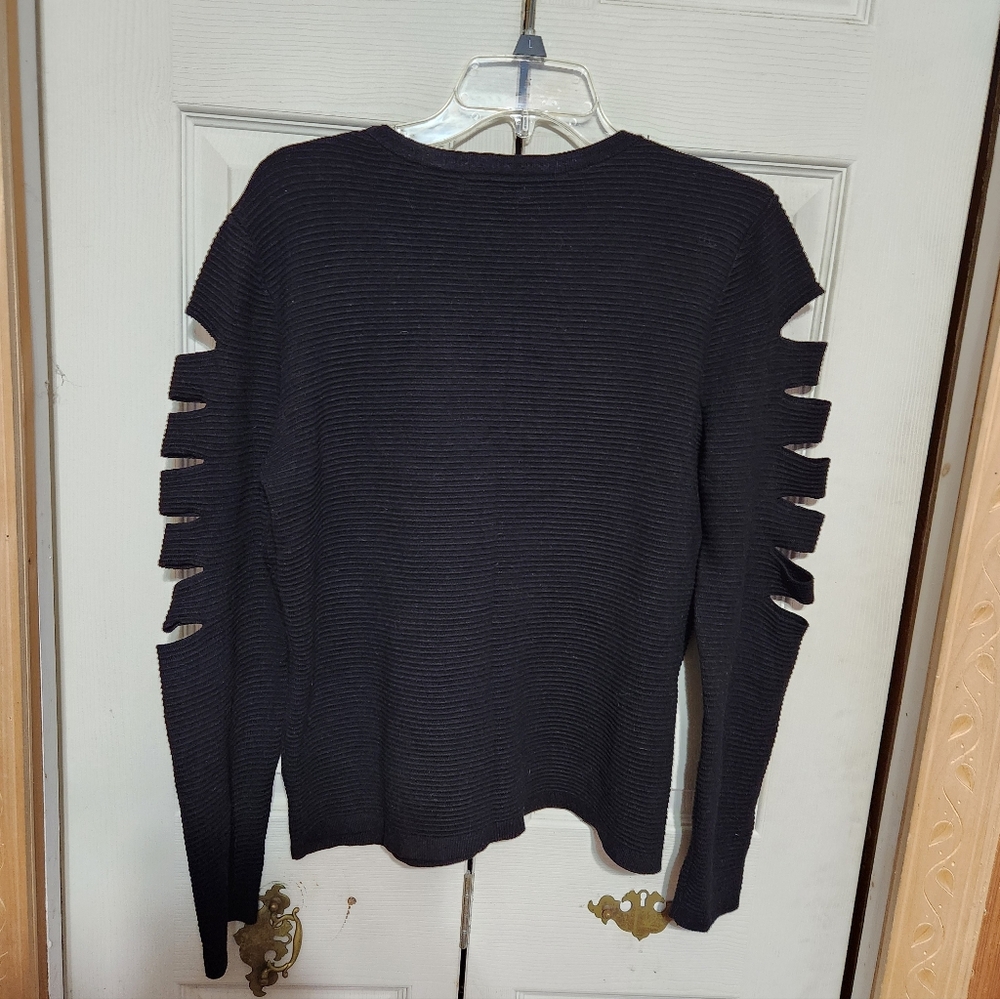 J Lo Black Sweater with Cut-Out Sleeves - Picture 9 of 10